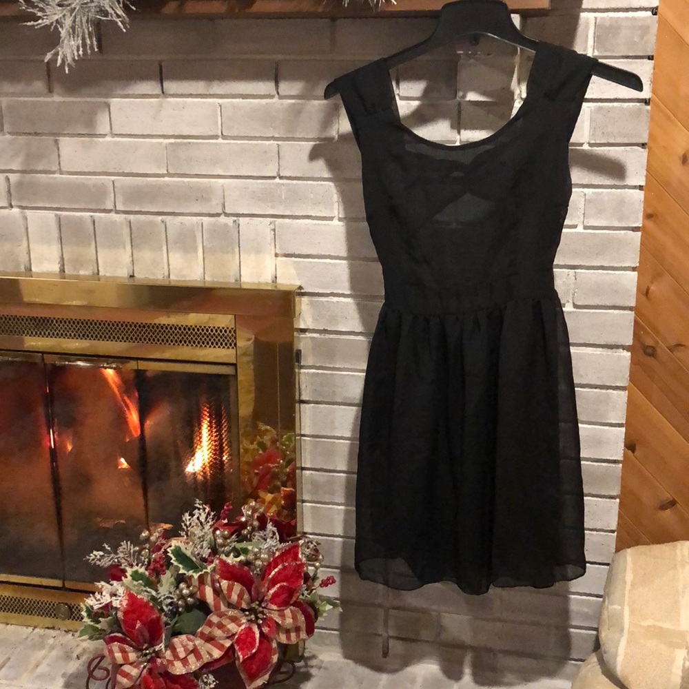 BLACK CHIFFON DRESS!